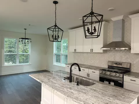 Kitchen - 5168 Peace Ln, Alexander, AR 72002 photo 4 of 4
