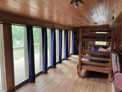 Exterior - 892 N Riverview Ln, Mountain View, AR 72560 photo 6 of 18
