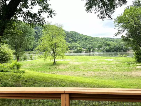 View/Area - 892 N Riverview Ln, Mountain View, AR 72560 photo 2 of 5
