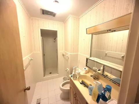 Bath - 613 E Cedar, Warren, AR 71671 photo 2 of 2