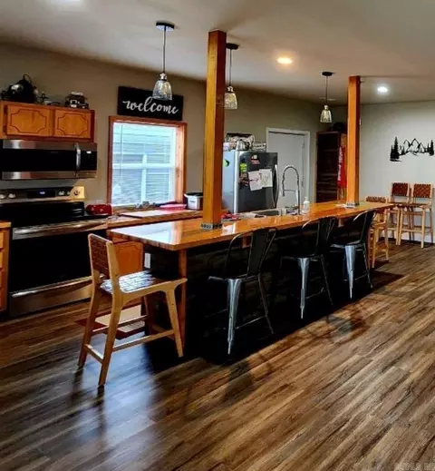 Kitchen - 333 Manor Dr, Melbourne, AR 72556 photo 1 of 2