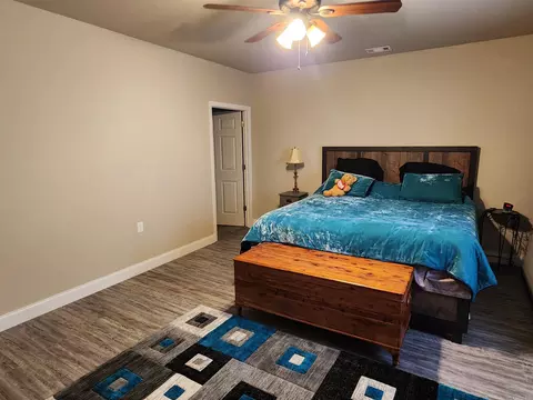 Bedroom - 333 Manor Dr, Melbourne, AR 72556 photo 3 of 3