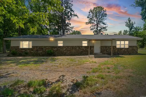2923 Graham Rd, Jacksonville, AR 72076
