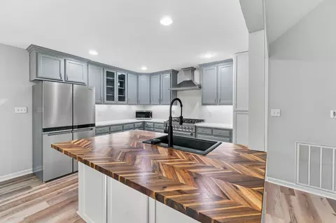 Kitchen - 109 Hidden Lake Rd, Beebe, AR 72012 photo 1 of 3