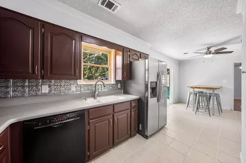 Kitchen - 702 Kamak Dr, Beebe, AR 72012 photo 2 of 2