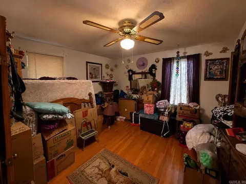 Bedroom - 102 E Sunset Dr, Sheridan, AR 72150 photo 2 of 3