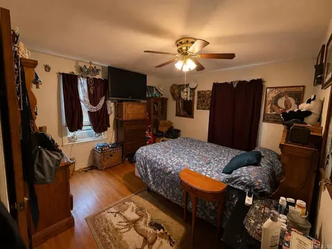 Bedroom - 102 E Sunset Dr, Sheridan, AR 72150 photo 1 of 3