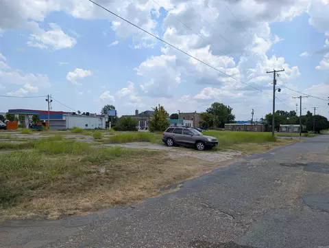 423 W Barraque St, Pine Bluff, AR 71601 photo 9