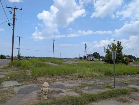 423 W Barraque St, Pine Bluff, AR 71601 photo 5