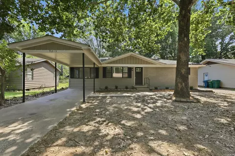 9213 Merrivale Dr, Little Rock, AR 72209