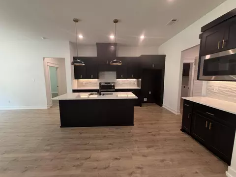 Kitchen - 7073 Cold Crk, Alexander, AR 72002 photo 1 of 5