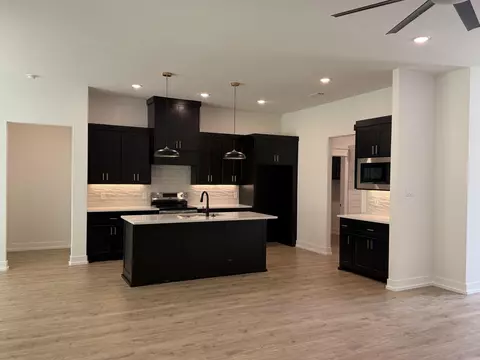 Kitchen - 7073 Cold Crk, Alexander, AR 72002 photo 4 of 5