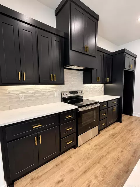 Kitchen - 7073 Cold Crk, Alexander, AR 72002 photo 2 of 2