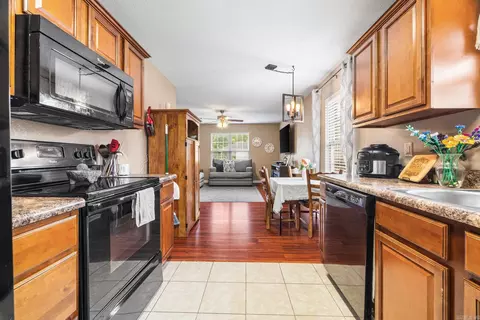 Kitchen - 630 Shiloh Dr, Conway, AR 72032 photo 1 of 1