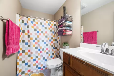 Bath - 630 Shiloh Dr, Conway, AR 72032 photo 2 of 2
