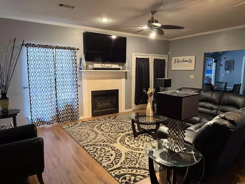 Living - 1901 Andy Cv, White Hall, AR 71602 photo 2 of 3