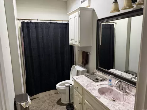 Bath - 1901 Andy Cv, White Hall, AR 71602 photo 2 of 7