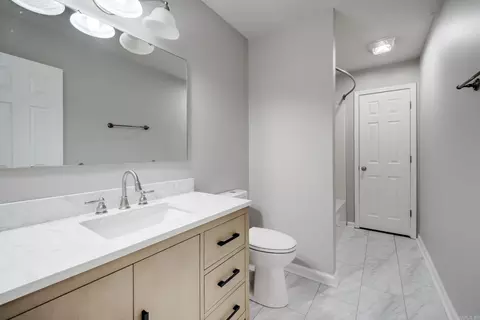 Bath - 524 Second St, Conway, AR 72032 photo 1 of 2