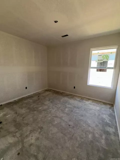 Bedroom - 8009 Chesapeake Trl, Bauxite, AR 72011 photo 3 of 3