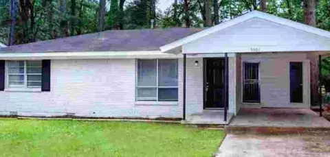 5501 Halifax Dr, Little Rock, AR 72209