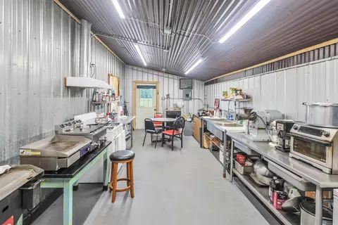 Kitchen - 80 Parliment Hl, Mount Ida, AR 71957 photo 4 of 5