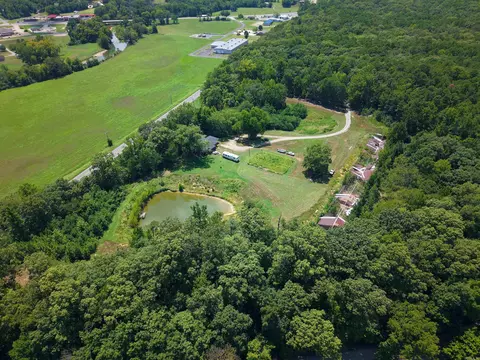 View/Area - 80 Parliment Hl, Mount Ida, AR 71957 photo 3 of 7