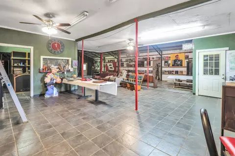 Entry Way - 80 Parliment Hl, Mount Ida, AR 71957 photo 1 of 1