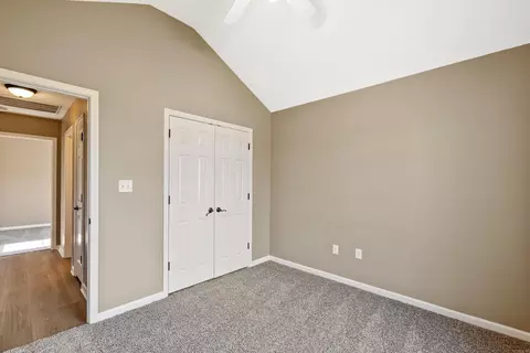 Bedroom - 104 Sahalee Cv, Haskell, AR 72015 photo 3 of 5