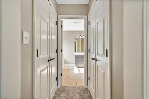 Entry Way - 104 Sahalee Cv, Haskell, AR 72015 photo 2 of 2