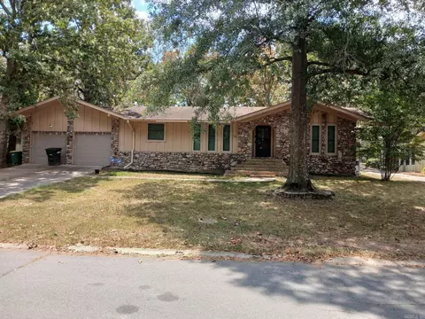 16 Narragansett Pl, Sherwood, AR 72120