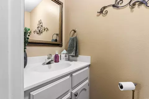 Bath - 364 E Hwy 286 E, Conway, AR 72032 photo 5 of 9
