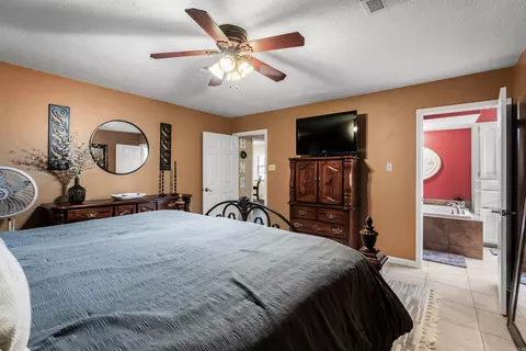 Bedroom - 364 E Hwy 286 E, Conway, AR 72032 photo 6 of 6