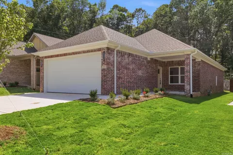 13403 Teton Dr, Little Rock, AR 72211