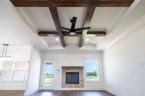 Living - 120 Michael Dr, Cabot, AR 72023 photo 3 of 4