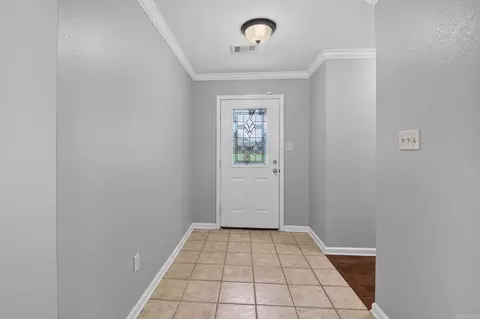 Entry Way - 97 Rosebud Cir, Cabot, AR 72023 photo 1 of 2