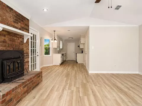 Living - 9003 Dyson, Pine Bluff, AR 71603 photo 4 of 4