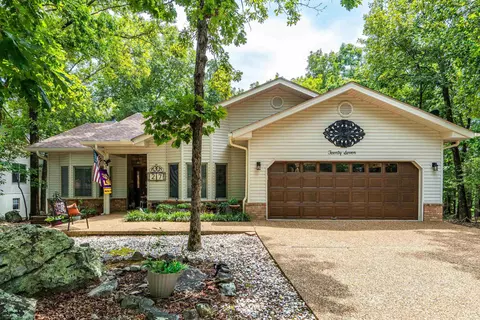 27 Barcelona Way, Hot Springs Village, AR 71909