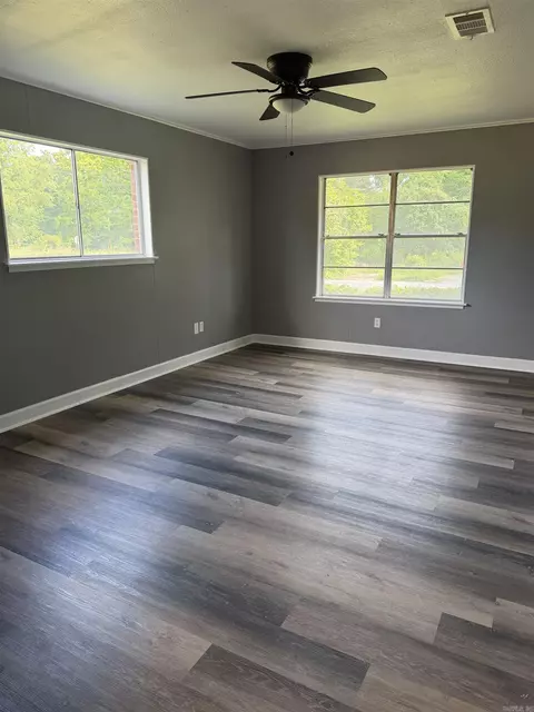 Living - 1903 W 25th, Pine Bluff, AR 71603 photo 2 of 2