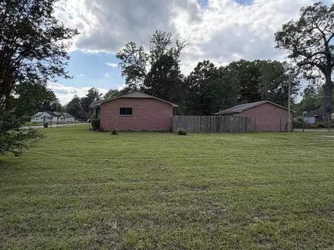 Exterior - 1903 W 25th, Pine Bluff, AR 71603 photo 2 of 4