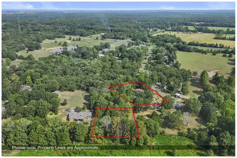 View/Area - 17 Lake Shore Dr, Conway, AR 72032 photo 1 of 6