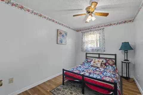 Bedroom - 17 Lake Shore Dr, Conway, AR 72032 photo 3 of 4