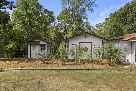Exterior - 17 Lake Shore Dr, Conway, AR 72032 photo 7 of 9
