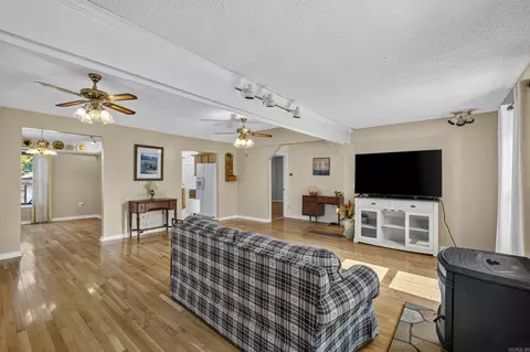 Living - 17 Lake Shore Dr, Conway, AR 72032 photo 1 of 4