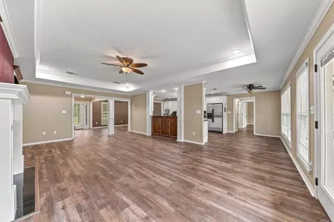 Living - 621 Crosstrails Rd, De Queen, AR 71832 photo 3 of 7