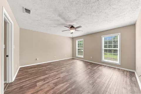 Living - 621 Crosstrails Rd, De Queen, AR 71832 photo 7 of 7