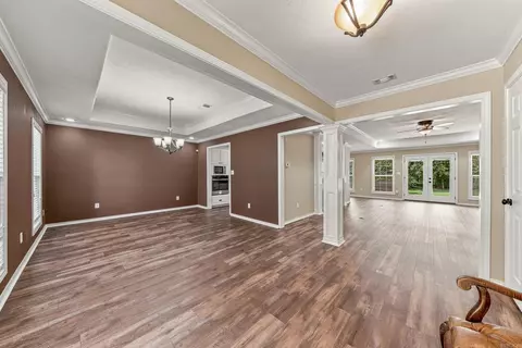 Living - 621 Crosstrails Rd, De Queen, AR 71832 photo 6 of 7