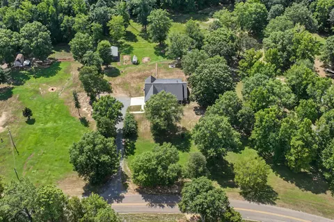 View/Area - 621 Crosstrails Rd, De Queen, AR 71832 photo 2 of 3