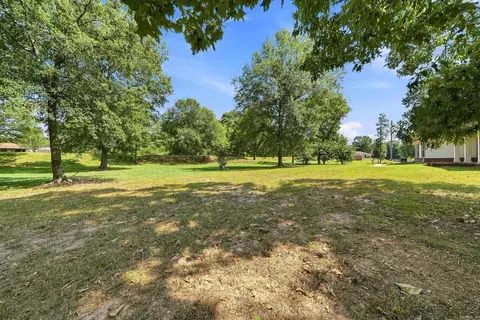 Exterior - 621 Crosstrails Rd, De Queen, AR 71832 photo 14 of 14