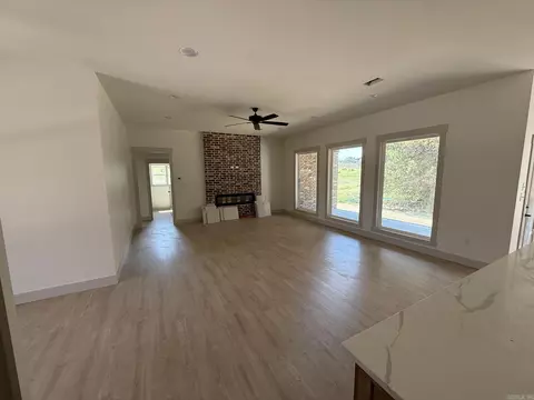 Living - 13 Pear Cir, Greenbrier, AR 72058 photo 8 of 8