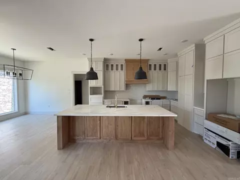 Kitchen - 13 Pear Cir, Greenbrier, AR 72058 photo 1 of 6